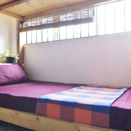 Yoyo Airport Hostel Негомбо Екстер'єр фото